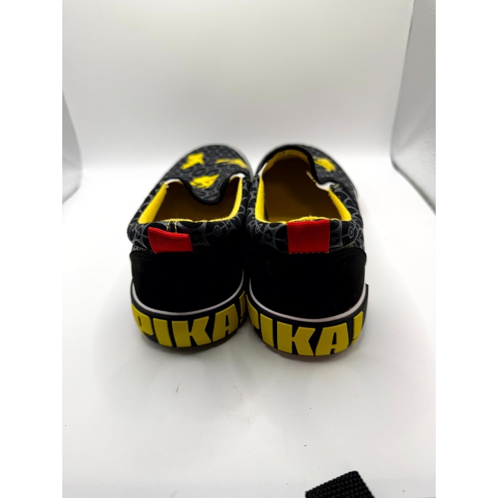 Pokemon Poké Ball Men's 10 Sneakers Gray Black Pikachu Slip On Skateboard Shoes - Picture 3 of 9